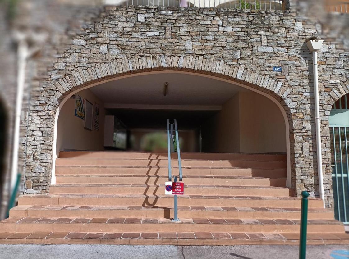 Port Cogolin, T2 Calme Dans Belle Residence, Piscine, Proche St Tropez Exterior photo